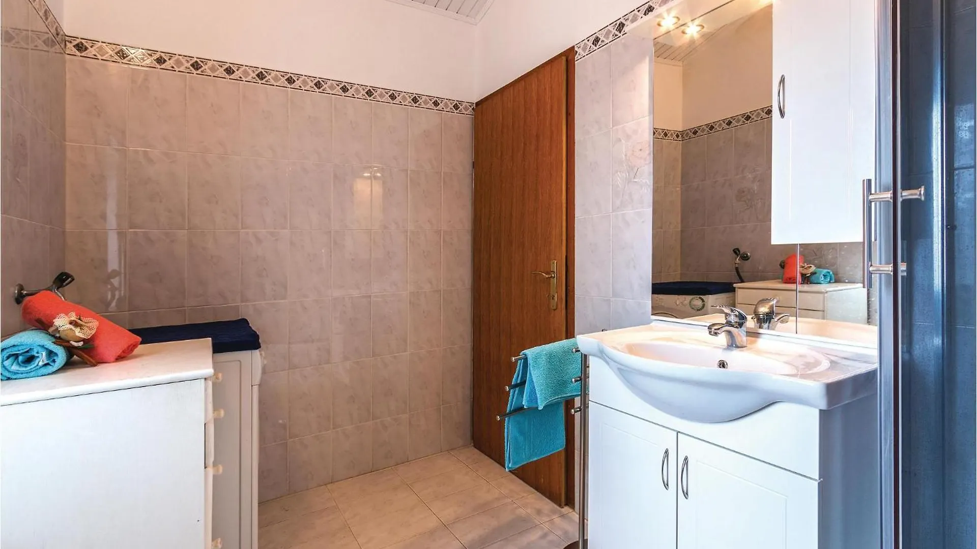 Nice Home In Pula With Kitchen 0*,