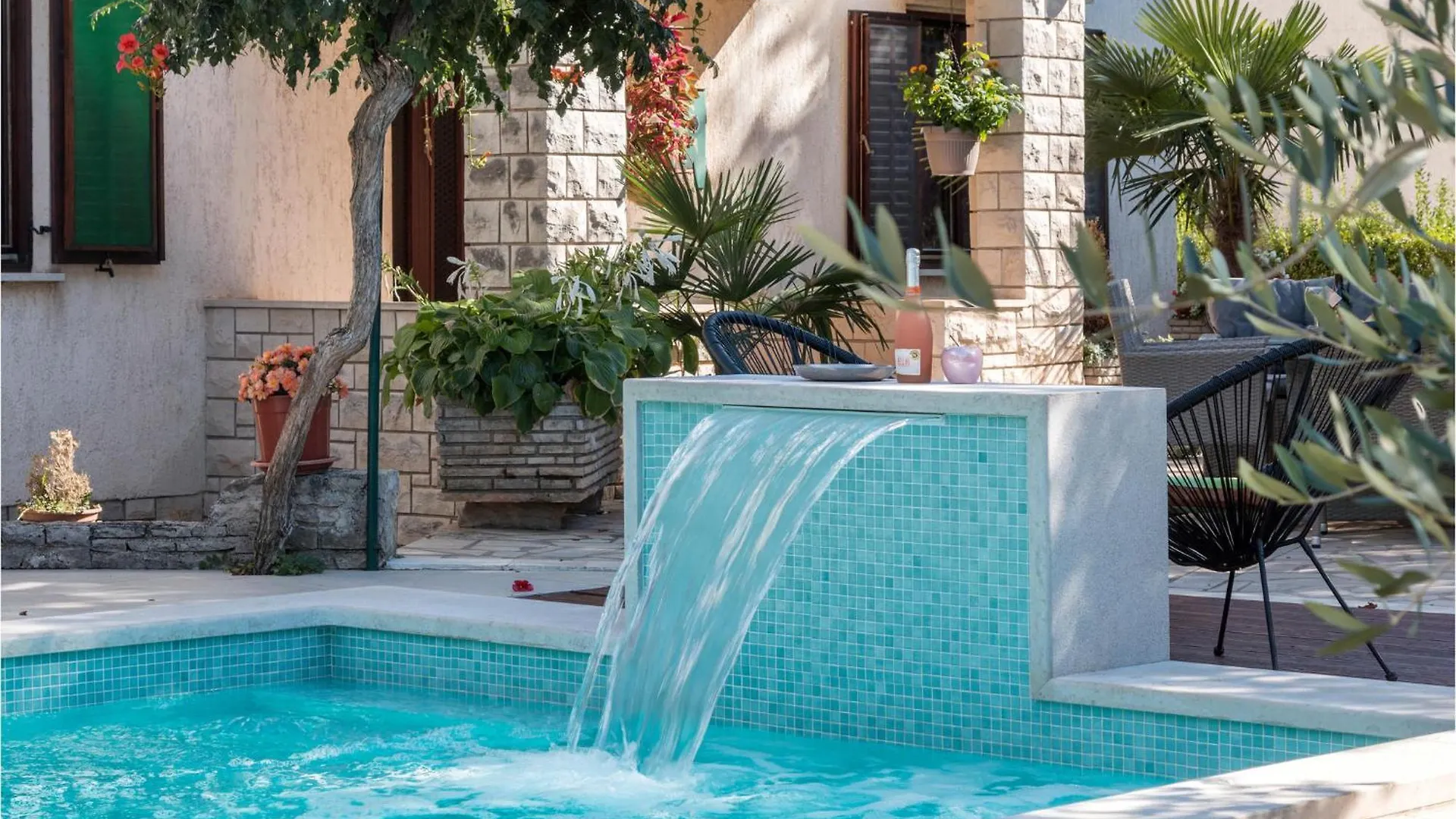 Nice Home In Pula With Kitchen Holiday home